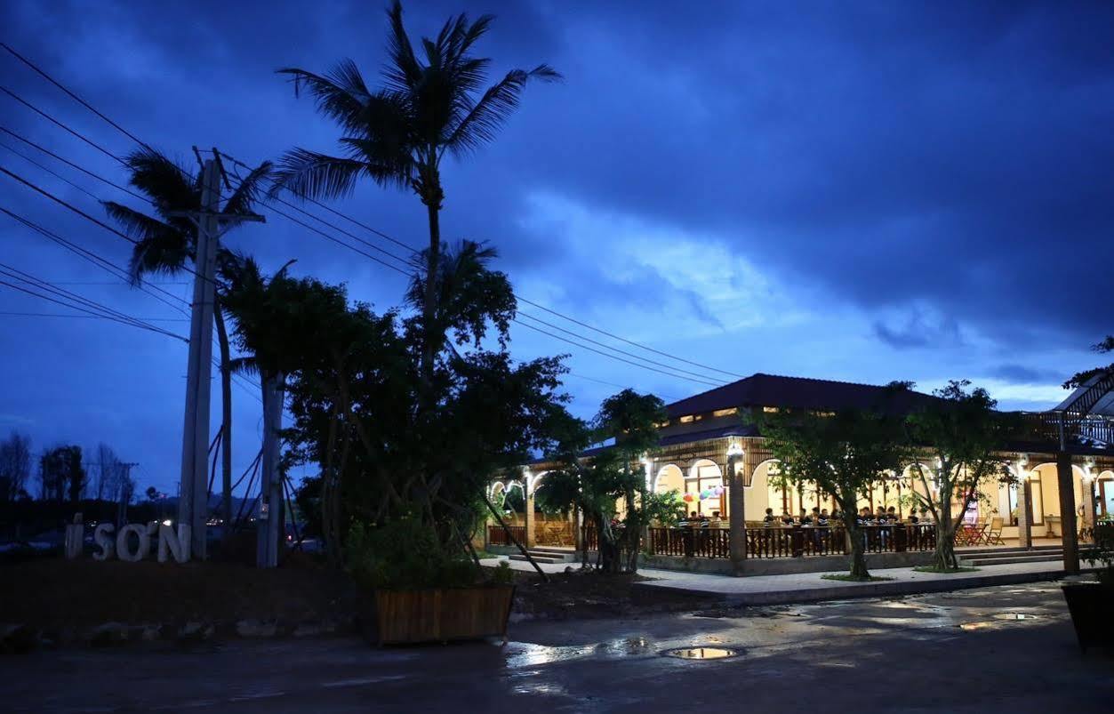 Phu Son Village Resort ฟู้โกว๊ก ภายนอก รูปภาพ